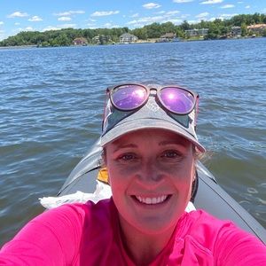 Meet your Posher, Raychelle